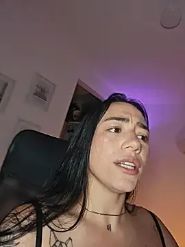 helena_smith live cam on StripChat