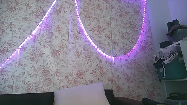 Lepimentsurpattes live cam on StripChat