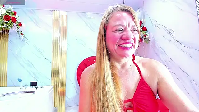 alicee__mature live cam on StripChat