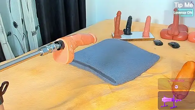 CERTIFIED_SQUIRTER webcam