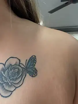 Rosy_BabyDoll live sex cam