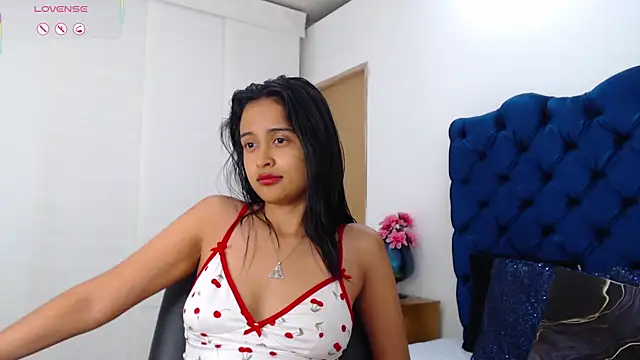Lili666_ webcam