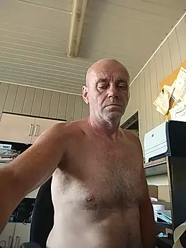 wilkalfa (M mature) - #balds #cam2cam #cheapest-privates #handjob #hd #mature #medium #mobile #polish #shaven #shower #small-audience #straight #white