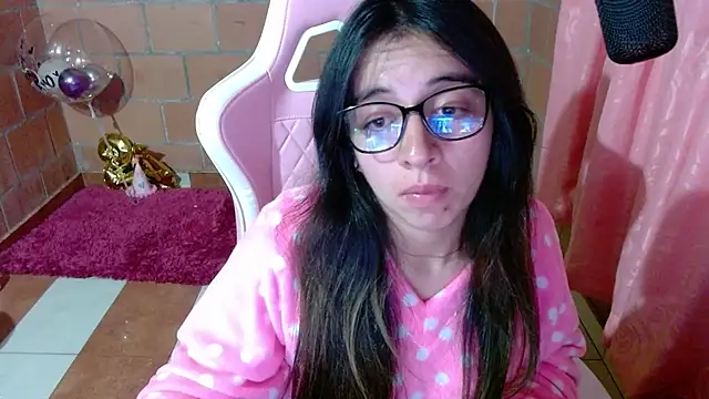 Maggie_Fox3 live cam on StripChat