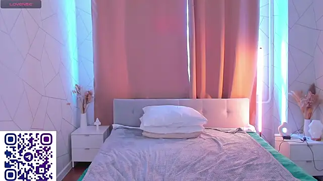 Tiffany-Grace webcam