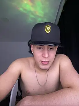 Maximuz1920 webcam