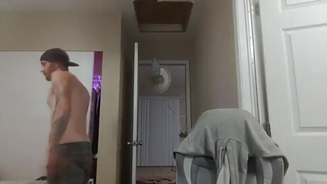 Huntzg23 webcam