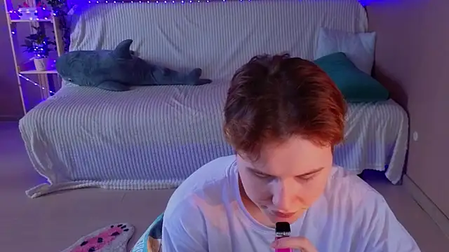 two_gerls_here webcam