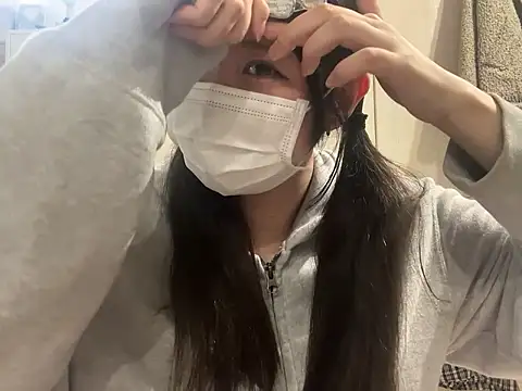 y-u-r-a-33 webcam