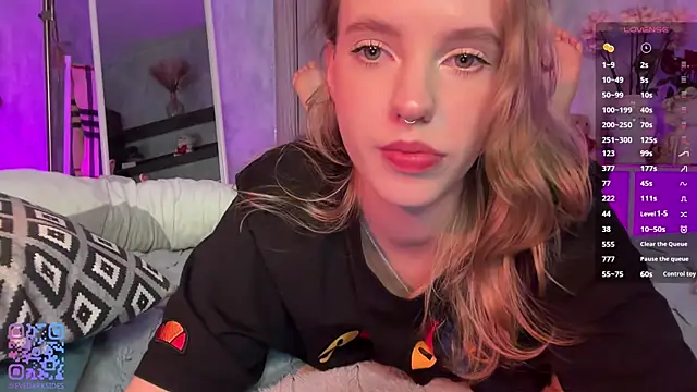 Eve_Dark_Side webcam