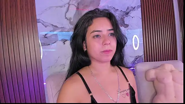 GabyHott_ webcam