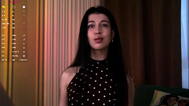 HornyPriestess webcam