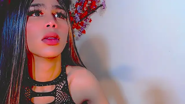 Honey_Balenciaga webcam