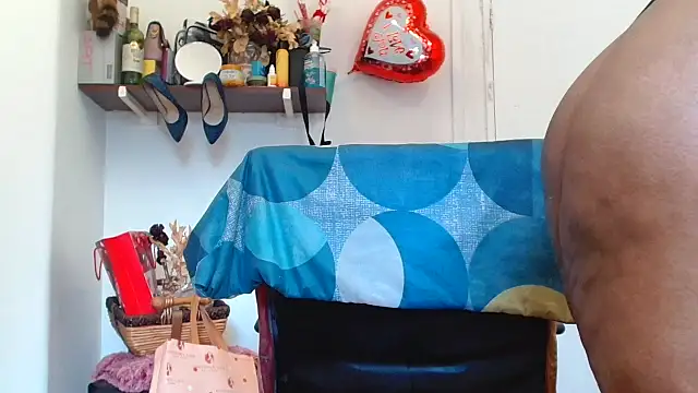 xTALLSEXYBUMx webcam