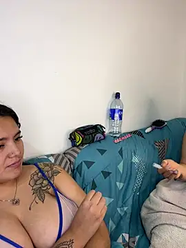 -Mellani- webcam