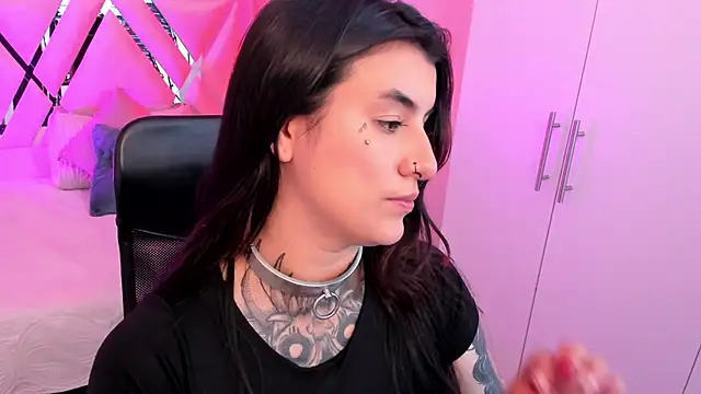 mia_jagger webcam