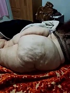 MegaAssMature webcam