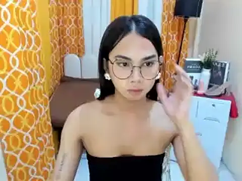 TsAlexa_Blaire webcam