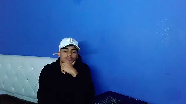 Angel_foxc13 webcam