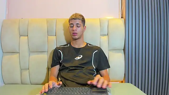 tyler_noir (M twink) - MAKE ME CUM FOR U