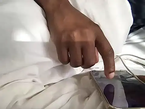 LeoneForYou webcam