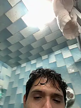 bigguy19cm webcam