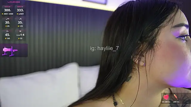 haylie_ live cam on StripChat