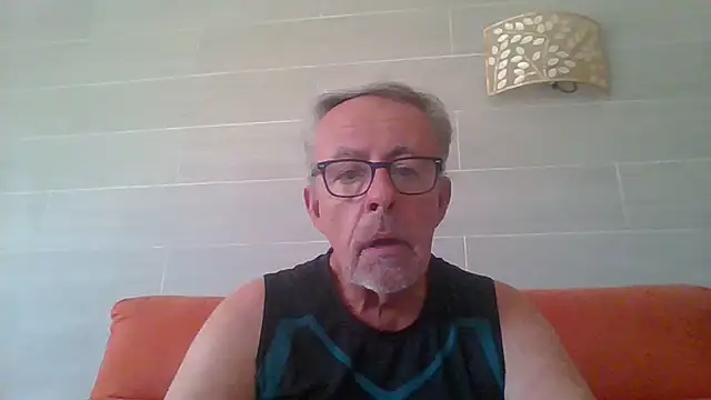 tuggy59 - Tuggy59's free webcam - UK Sex Cams