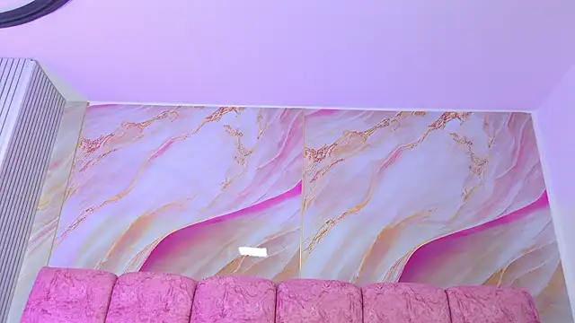 emmacurvy webcam