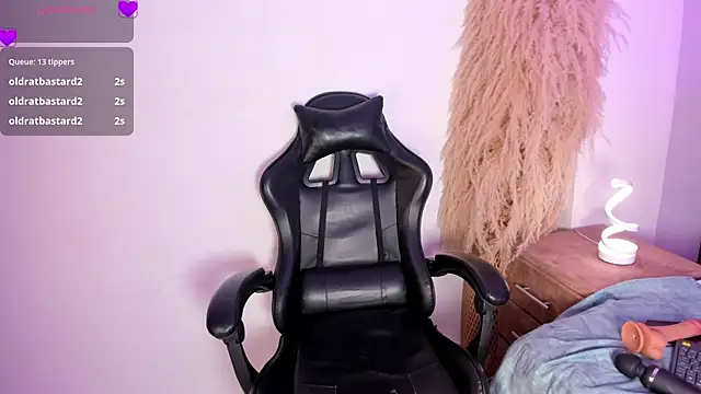 CristineRainn_ webcam