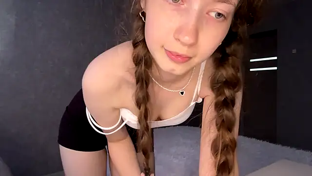 Emily_Mur_ live cam on StripChat