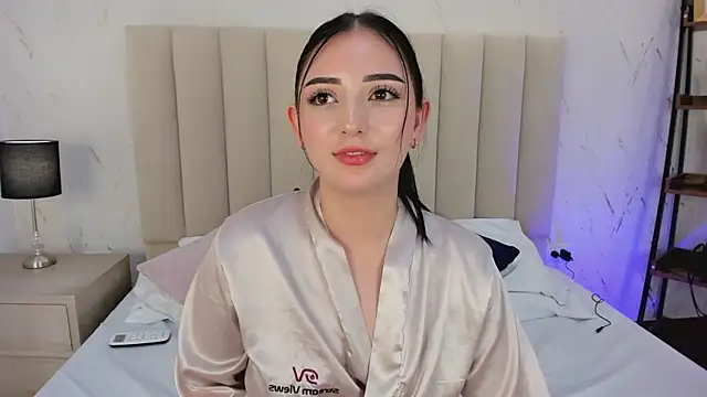 LilithHarperr_ webcam
