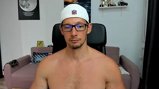 BrutusK08 webcam