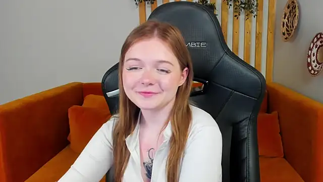 ElinaVale webcam