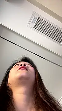 mo-mo-69 webcam