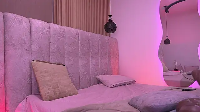violeta_aroca live cam on StripChat