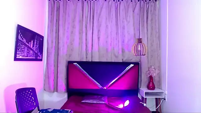 luisa__torres webcam