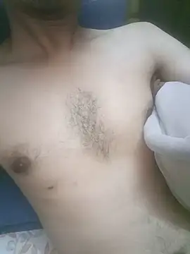 dreamtoungelick69 webcam