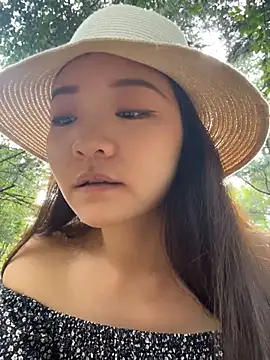 xiaochengzi505 live cam on StripChat
