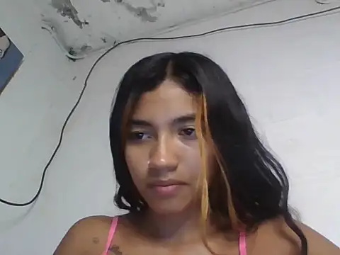 canelita0510 live cam on StripChat