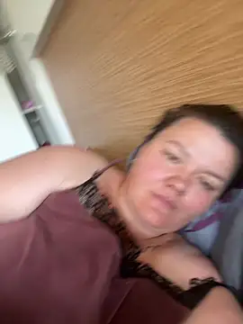 sunnyleila2101 - SunnyLeila2101's free webcam - UK Sex Cams
