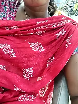 JYRR25 Live Webcam on Stripchat