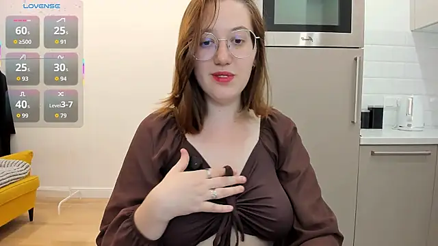 Charmy_Gracy webcam