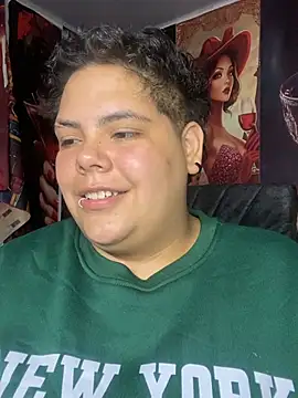 Hailey_Curvy webcam