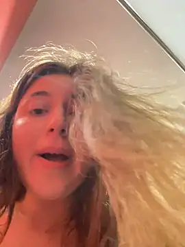 kate_nicepops333221 webcam