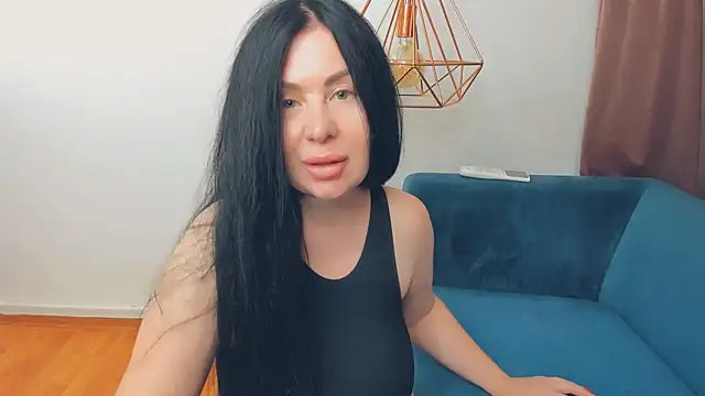 BrilliantGirll webcam