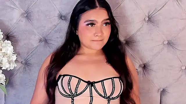 LiiaBloom webcam