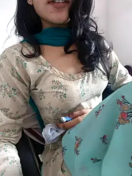 zoya_baby_ webcam