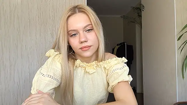Glamorforyou Live Webcam on Stripchat