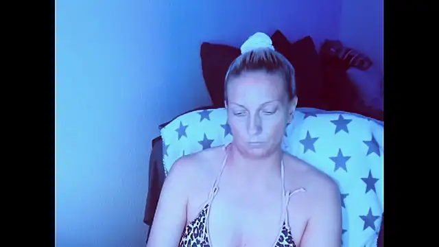 SexyJulia21 webcam